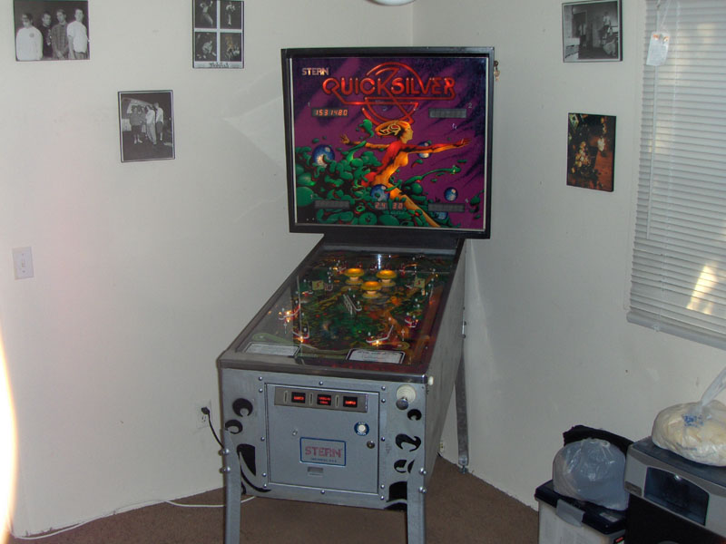 Quicksilver Pinball By Stern - Photo